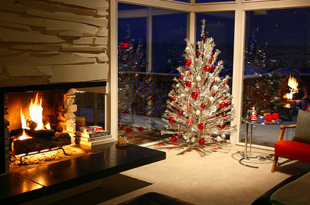 The Fabulous Aluminum Christmas Tree (Revisted)