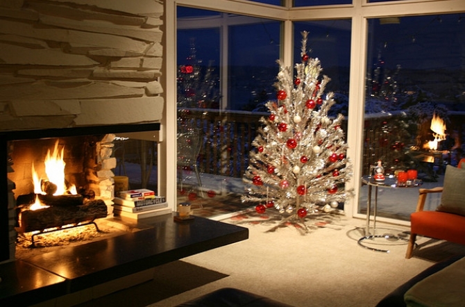 Christmas Kitsch | The Tree