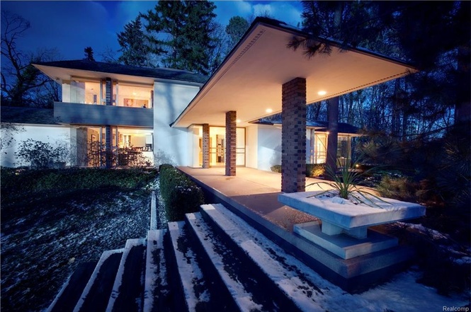 December Roundup of Modern & Mid-Century Homes for Sale Around the US